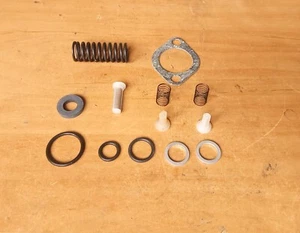 belarus tractor 250as,300,400,1500,t25,t30,t40 fuel transfer pump rebuild kit - Picture 1 of 2