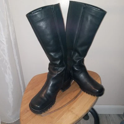 Bota Jill Lug Sole caña alta cuero negro 9m Brasil 16" pantorrilla panel elástico  Foto 1 de 4