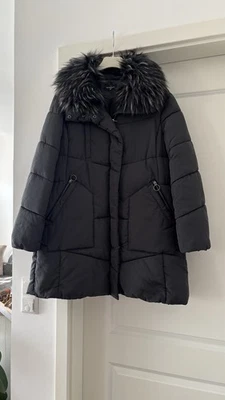 THE OUTWEAR C&A ⚜️Super Steppmantel mit Kunstfell Kragen ⚜️ schwarz Gr. 46 ⚜️NEU - Bild 1 von 4