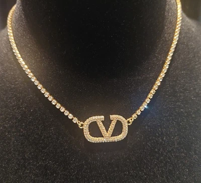 VALENTINO CRYSTAL V NECKLACE - Box & Dust Pouch Included - Image 1 of 2