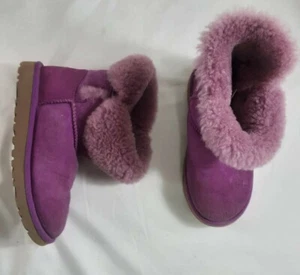 UGG AUSTRALIA Classic Button S/N 5991 Raspberry Suede Shearling Boots Sz 3 - Picture 1 of 12