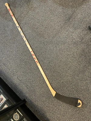 GRANT JENNINGS PITTSBURGH PENGUINS GAME USED KOHO STICK UNCRACKED NICE - Image 1 of 4