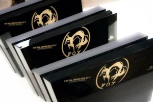 METAL GEAR SOLID V GROUND ZEROS PS4 FOX EDITION HDD BAY COVER - Picture 1 of 12