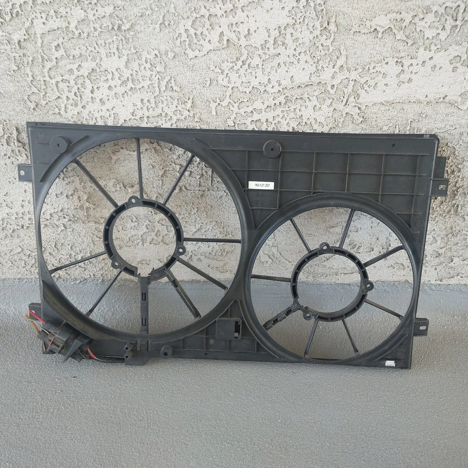 Volkswagen Passat Jetta 2014 motor refrigeración radiador ventilador cubierta motor 1K0121207 Foto 1 de 4