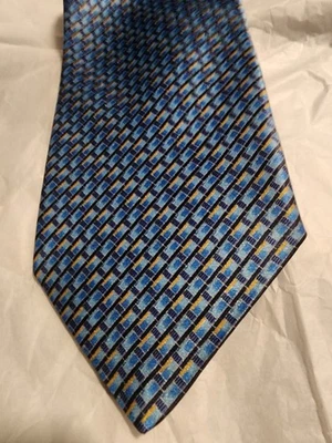 $550 NUEVO BRIONI Essential Negro Sólido Satén Hombres Seda ITALIA Corbata de Cuello Hecha a Mano Foto 1 de 4