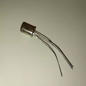 AC121 - TRANSISTOR GERMANIUM AC 121 NOS 1 Pcs FR - Imagen 1 de 3