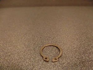 1978 78 HUSQVARNA OR390 OR 390 MOTOR SPROCKET CLIP  - Picture 1 of 5