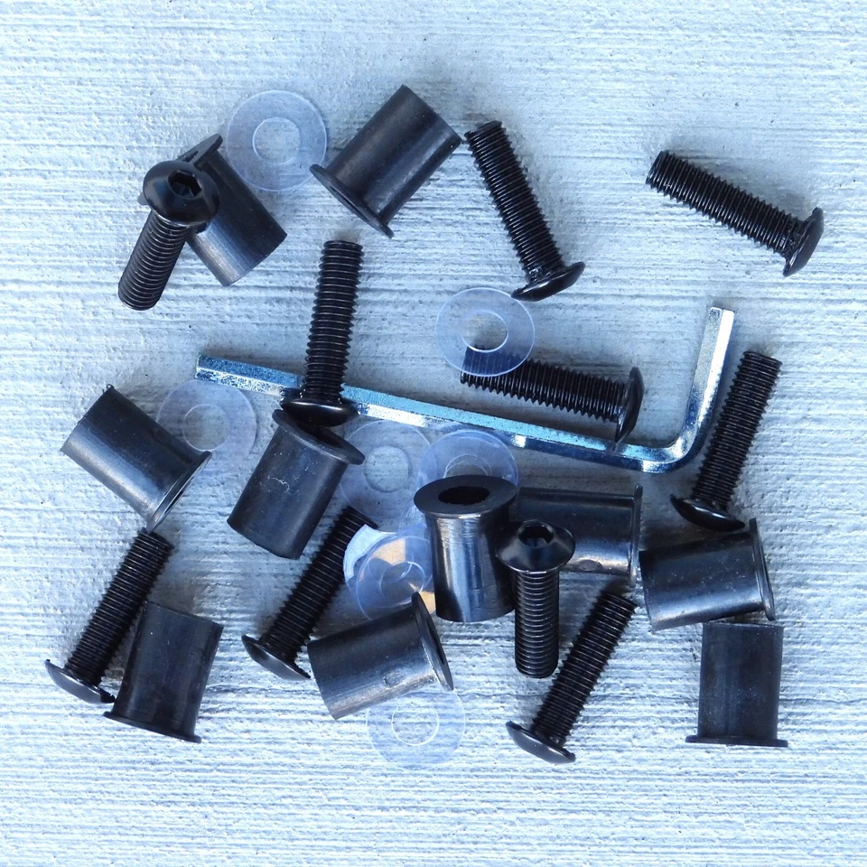 Honda CBR Kawasaki Ninja Suzuki GSXR 600 750 Yamaha R6 R1 BLACK WINDSCREEN BOLTS - Image 1 of 1