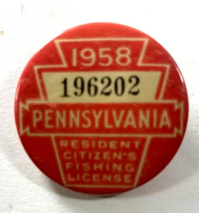 1958 Pa Pennsylvania FISHING LICENSE Pin Pinback Badge - Picture 1 of 2