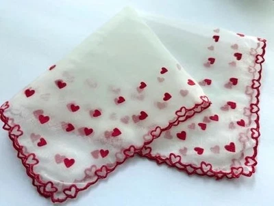 VINTAGE 1950s HANKY VALENTINES RED HEARTS ON WHITE NYLON EXCELLENT NEW - Image 1 of 3