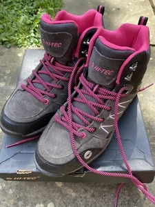 Hiking Boots size 7 ladies - Picture 1 of 2