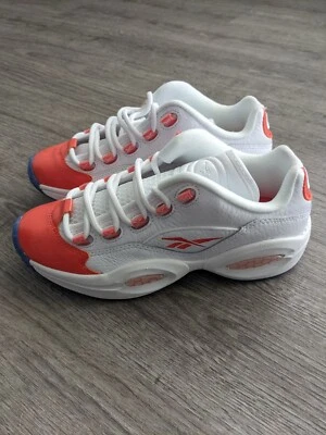 YOUTH SIZE 5 - REEBOK QUESTION RETRO LOW GS FY2344 WHITE VIVID ORANGE SIZE 5 - Image 1 of 4