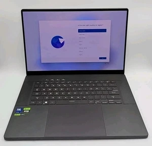 ASUS ROG Zephyrus G16 GU605MI 16" OLED Ultra 9 185H, 16GB Ram, 1TB SSD, RTX 4070 - Picture 1 of 24