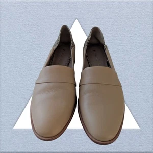 Women's Shoes Of Prey Beige Size 7.5 - Picture 1 of 11