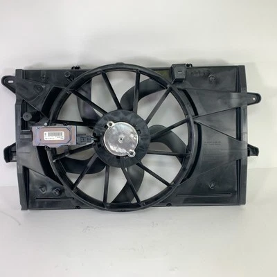 Conjunto de ventilador y motor de refrigeración del motor Ford Motorcraft RF-401 BG1Z-8C607-A Foto 1 de 4