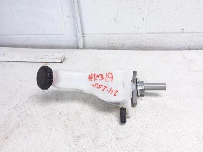 2022 KIA SORENTO OEM Brake Master Cylinder  - Image 1 of 4