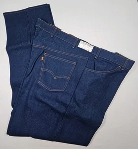 Pantalones de mezclilla Levis para hombre años 80 nuevos con un Skosh más cómodo 52X32 vintage lengüeta naranja - Imagen 1 de 14