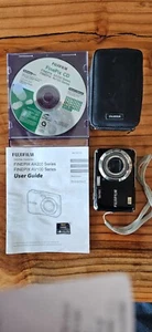 Fujifijlm Finpix AX200 - User Guide, case and software - Picture 1 of 7