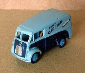 Dinky Toys ; Morris 10 CWT Van