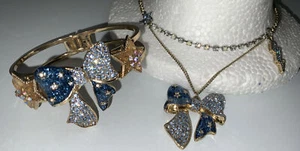 Betsey Johnson Heavens to Betsey Collection Blue Star Bow Necklace And Bracelet - Picture 1 of 23