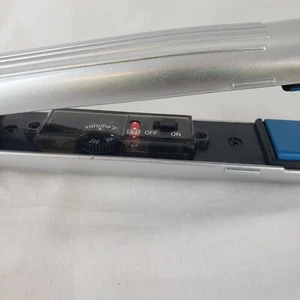 Plancha plana Nustik Hai Classic Pro Nano Turmalina Cerámica Neg Ion Tech funcionando - Imagen 1 de 16