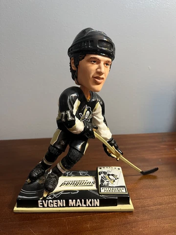 Pittsburgh Penguins Evgeni Malkin Forever Collectibles Bobblehead. 1 of 2,027 Cover
