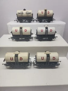 TRI-ANG HORNBY RAILWAYS United Dairy's R15 Milk Tank Wagons Multi Buy - Picture 1 of 6