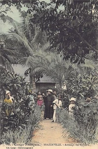 Congo - BRAZZAVILLE - Watering the coffee trees - Publ. Leray - Cliché Augouard - Picture 1 of 2