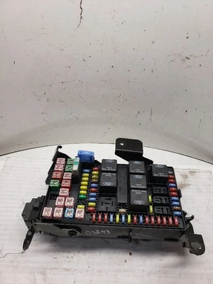 Fuse Box Engine VIN L 8th Digit SOHC Fits 02-05 EXCURSION 1397917 Foto 1 de 4