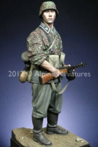 ALPINE MINIATURES 16016, Totenkopf Grenadier (1 Abb.) , 1:16 - Bild 1 von 2