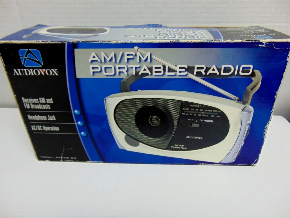 Radio portátil AM/FM AC/DC Audiovox Foto 1 de 4