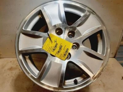 Llanta Chevy Silverado 1500 2014-2019 17x8 5 radios Opt Q5U se adapta al estilo clásico Foto 1 de 4