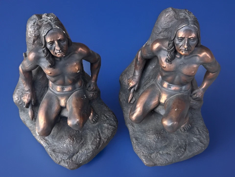 square nest  Indian bookends - Image 1 of 4