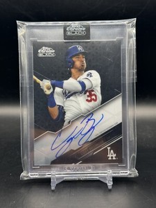 Cody Bellinger 2020 Topps Chrome Black Auto Autograph Dodgers Cubs #CBA-CDY