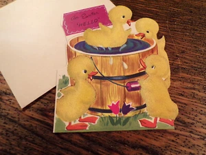 Unbenutzte Vintage 50er "An Easter Hello" Grußkarte beflockt Entlein gestanzt - Bild 1 von 4