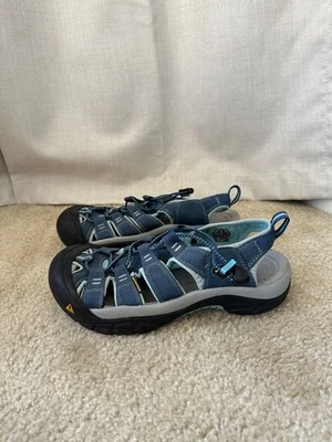 Sandalia impermeable deportiva Newport H2 talla 9 para mujer de Keen en azul marino Foto 1 de 4