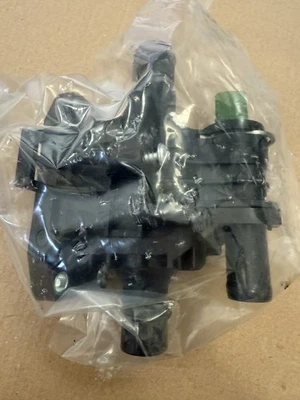 Alloggiamento termostato Febi - 36036 - Immagine 1 di 4