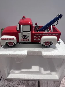 Snow Village Dept. 56 VILLAGE SERVICE VEHICLE AAA TOW TRUCK 54959 RETIRED! - Picture 1 of 4