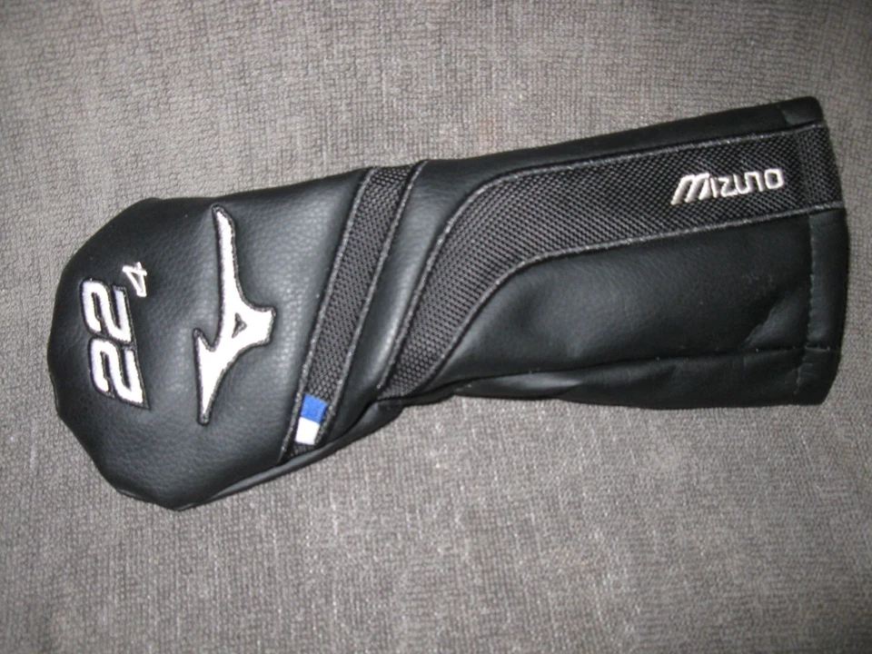 Mizuno 22 degree 4 hybrid head cover w/ soft lining no model name on this cover - Image 1 of 1