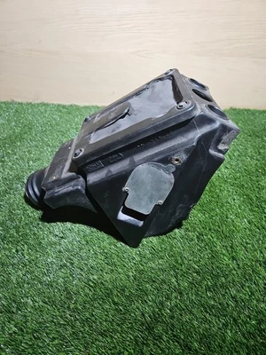 Ktm Lc4 620 1998 Air Filter Box - image 1 of 4