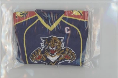 2007-08 Upper Deck Mini Jersey Collection Mini Jerseys Home Olli Jokinen - Image 1 of 2