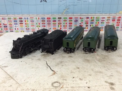 Lionel Prewar Steam Engine 224E   3 Passenger Cars O Gauge / 027 - Image 1 of 4