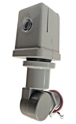 Intermatic K4221 Thermal Photocontrol w/ Swivel Mount 120VAC 1800W 50/60Hz - Image 1 of 4