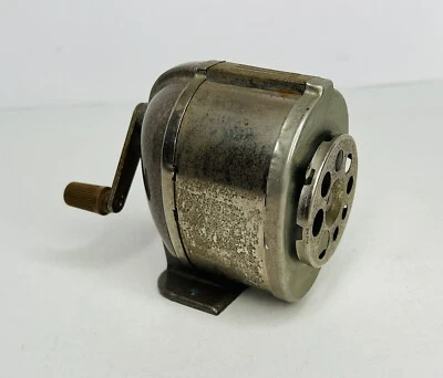 Sacapuntas de manivela de varios tamaños montaje en pared/escritorio Boston KS de colección Foto 1 de 4