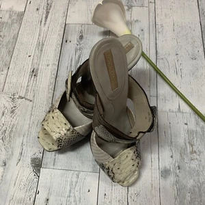 BCBG MAXAZRIA LEATHER SNAKE PRINT PLATFORM HEELS SANDALS SZ 10 - Picture 1 of 13