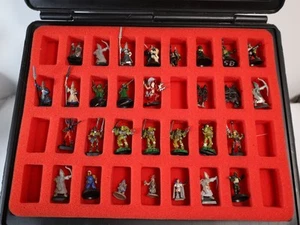 Vintage Warhammer Figures with Carry Case - Picture 1 of 21