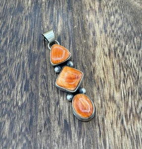 Navajo Handmade Sterling Silver Orange Spiny Oyster Shell Cluster Drop Pendant - Picture 1 of 3