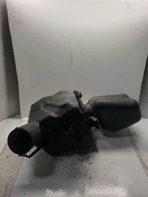 Air Cleaner 3.6L Fits 06-14 TRIBECA 1392961 - Image 1 of 4