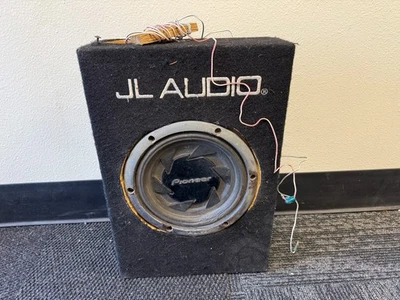 Caja de subwoofer de audio JL con altavoz Pioneer de 10" - sin probar Foto 1 de 4