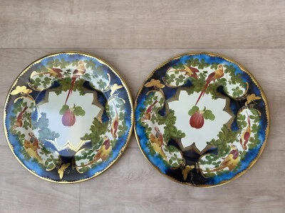 Lot 2 assiettes tôle émaillée Victoria & Albert Museum copie Chelsea porcelaine - Photo 1/4